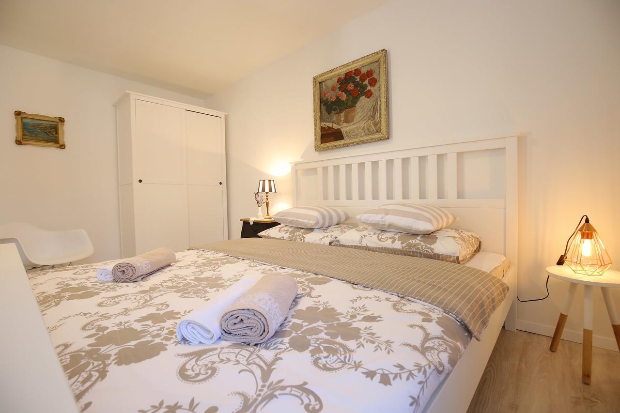 The 2Sisters Suite Zadar Bagian luar foto